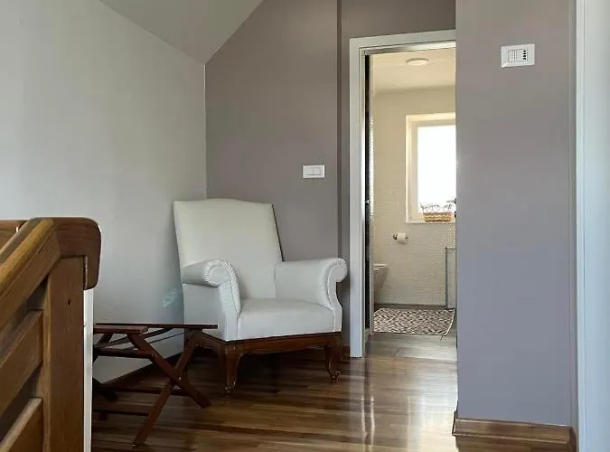 Diana & Sweet 26 3* بليد