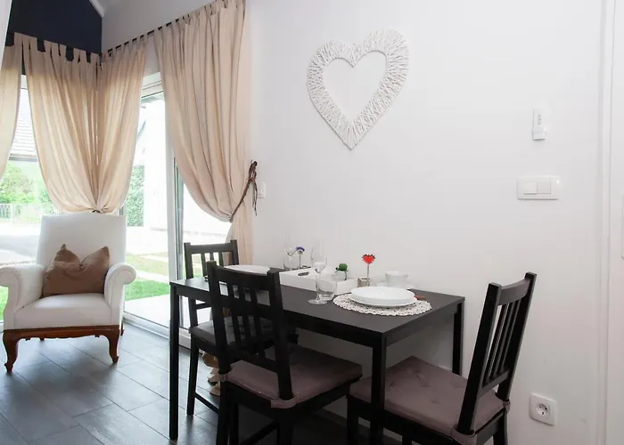 Diana & Sweet 26 Gæstehus